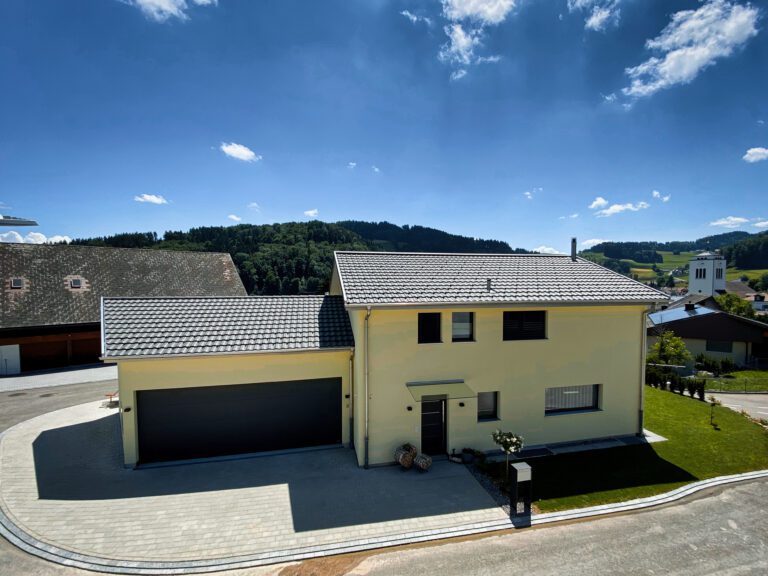 Dach Bachmann AG